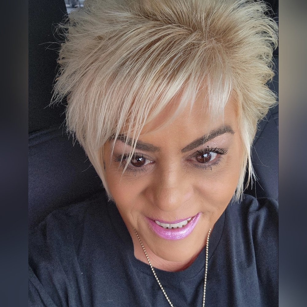 Meet your Posher, Lisa